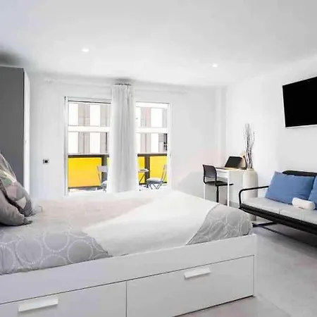 Renovado Estudio Con Balcon Apartmán *