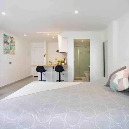 Apartment Renovado Estudio Con Balcon